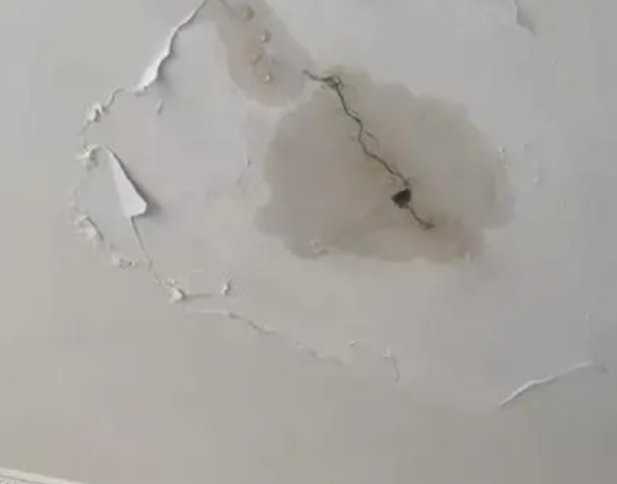 徐水区阳台漏水维修公司分享下屋面防水工程质量问题原因分析